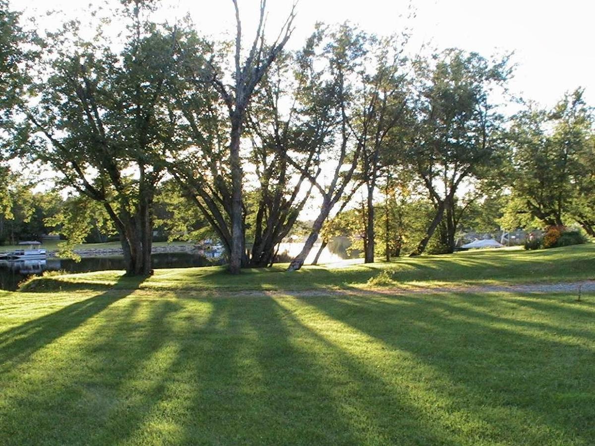 Le Reflet De La Riviere B&B Weedon-Centre Luaran gambar